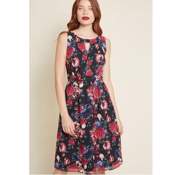 NWOT ModCloth Flaunts Needs Floral Midi Dress New - Picture 1 of 5